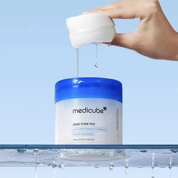 Pads exfoliants Zero Pore Pad 2.0 de Medicube pour resserrer les pores, lisser la peau et contrôler l’excès de sébum
