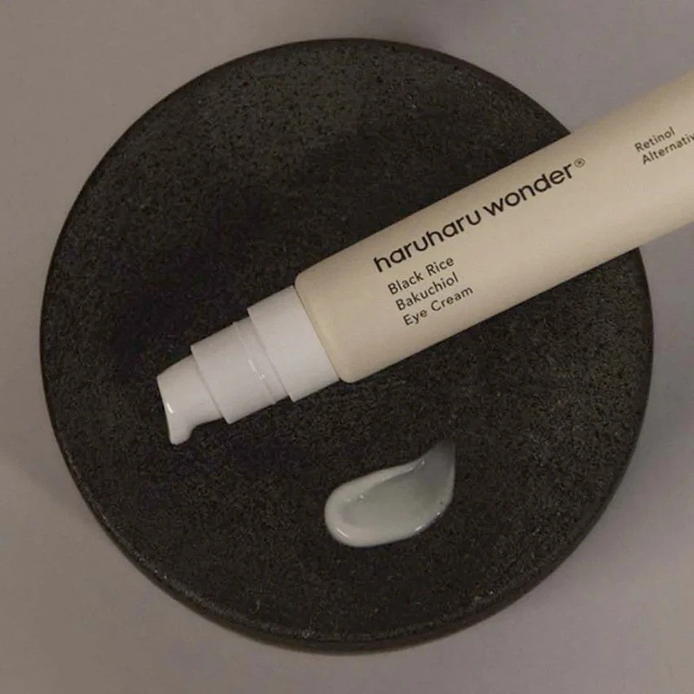 Black Rice Bakuchiol Eye Cream contour des yeux anti-âge de HARUHARUWONDER, soin visage coréen aux ingrédients naturels