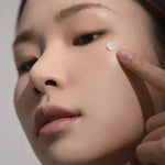 Black Rice Bakuchiol Eye Cream contour des yeux anti-âge de HARUHARUWONDER, soin visage coréen aux ingrédients naturels