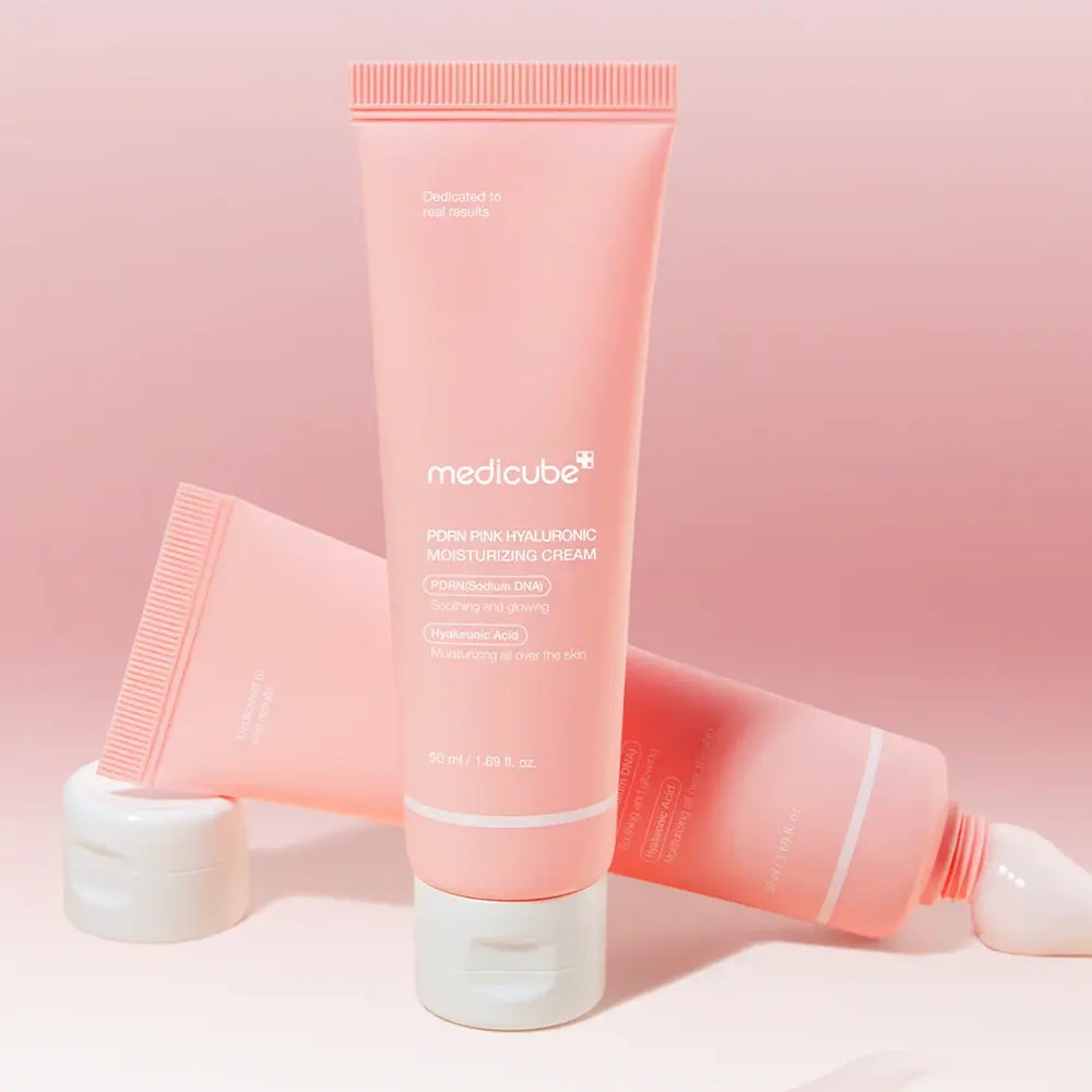Crème hydratante PDRN Pink Hyaluronic Moisturizing Cream de Medicube, soin coréen nourrissant à l’acide hyaluronique et PDRN.