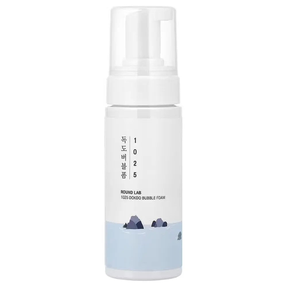 Nettoyant Dokdo Bubble Foam de Round Lab, mousse coréenne douce pour purifier et hydrater la peau.