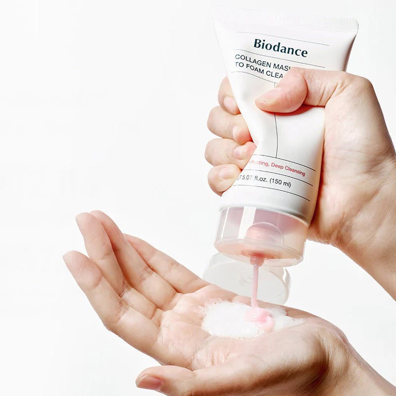 Nettoyant visage 2-en-1 au collagène et acide hyaluronique.