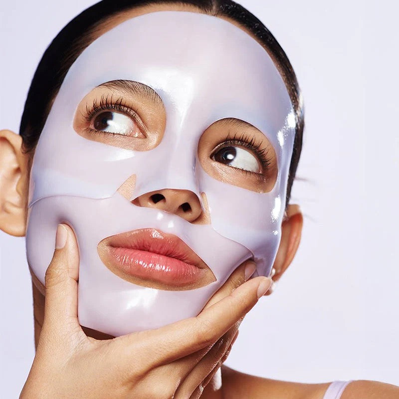 Masque hydrogel régénérant au caviar et PDRN qui hydrate intensément, améliore l’élasticité de la peau et aide à revitaliser les peaux fatiguées.
Biodance