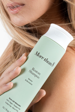 Morethan8 Restore Shampoo en usage, shampoing coréen réparateur cheveux abîmés, K Beauty Cosmetics